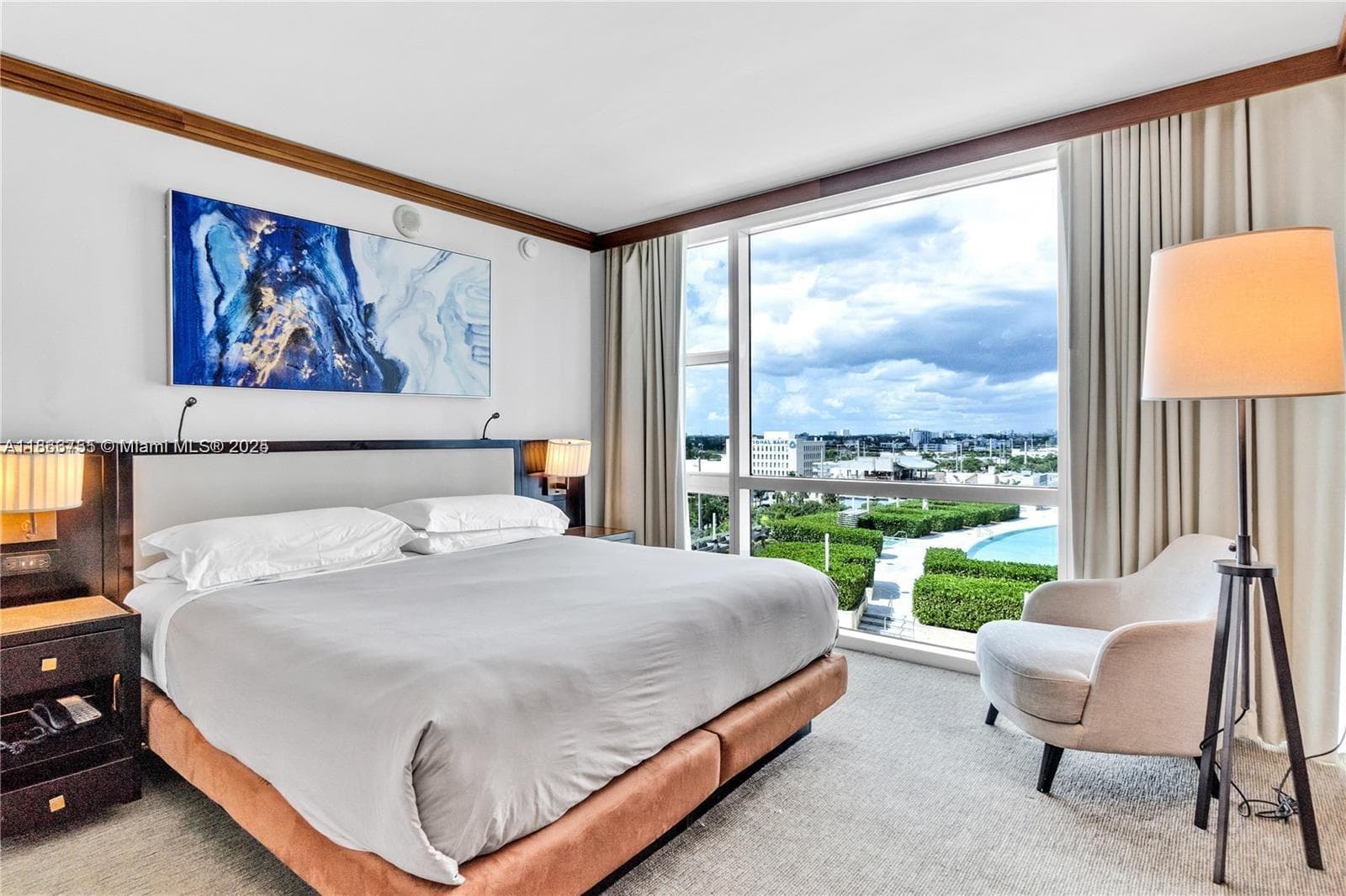 6801 Collins Ave 818 photo 1