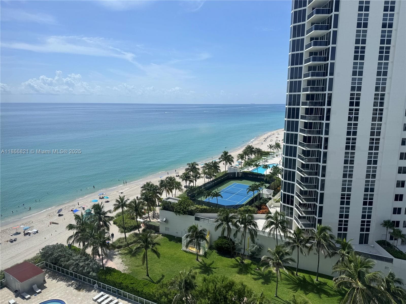 19201 Collins Ave 1108 photo 2