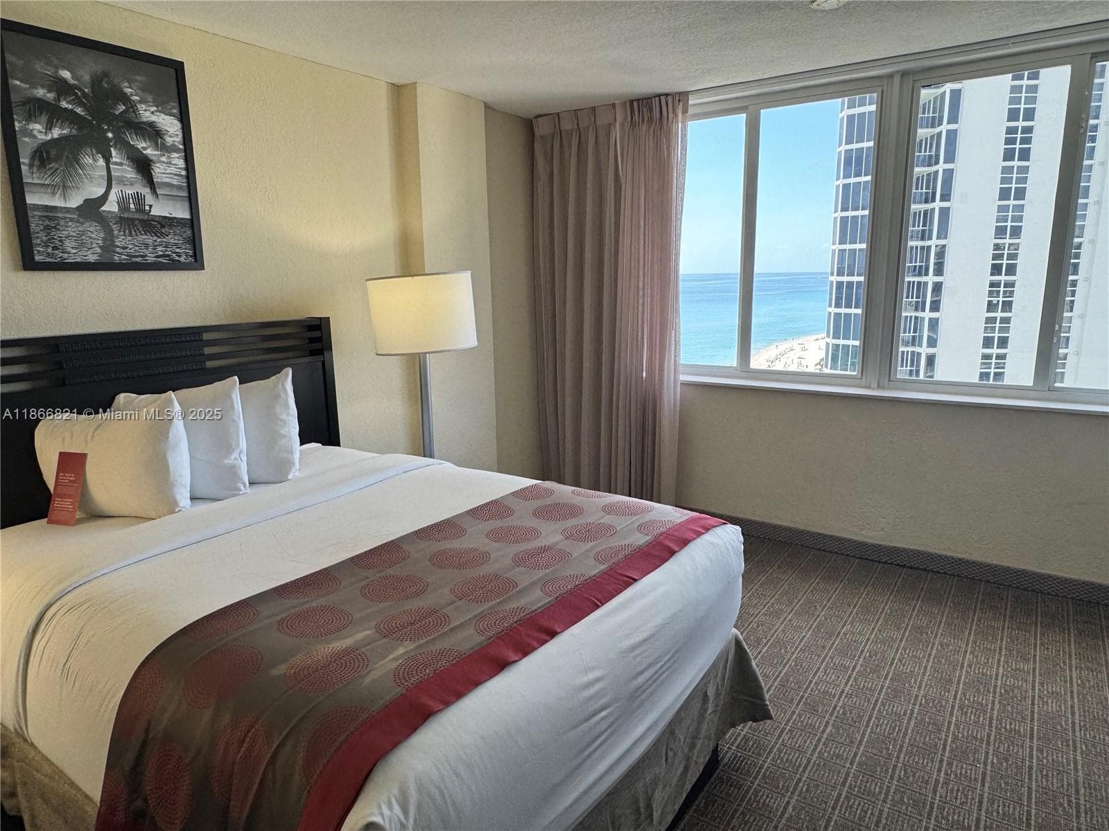 19201 Collins Ave 1108 photo 6