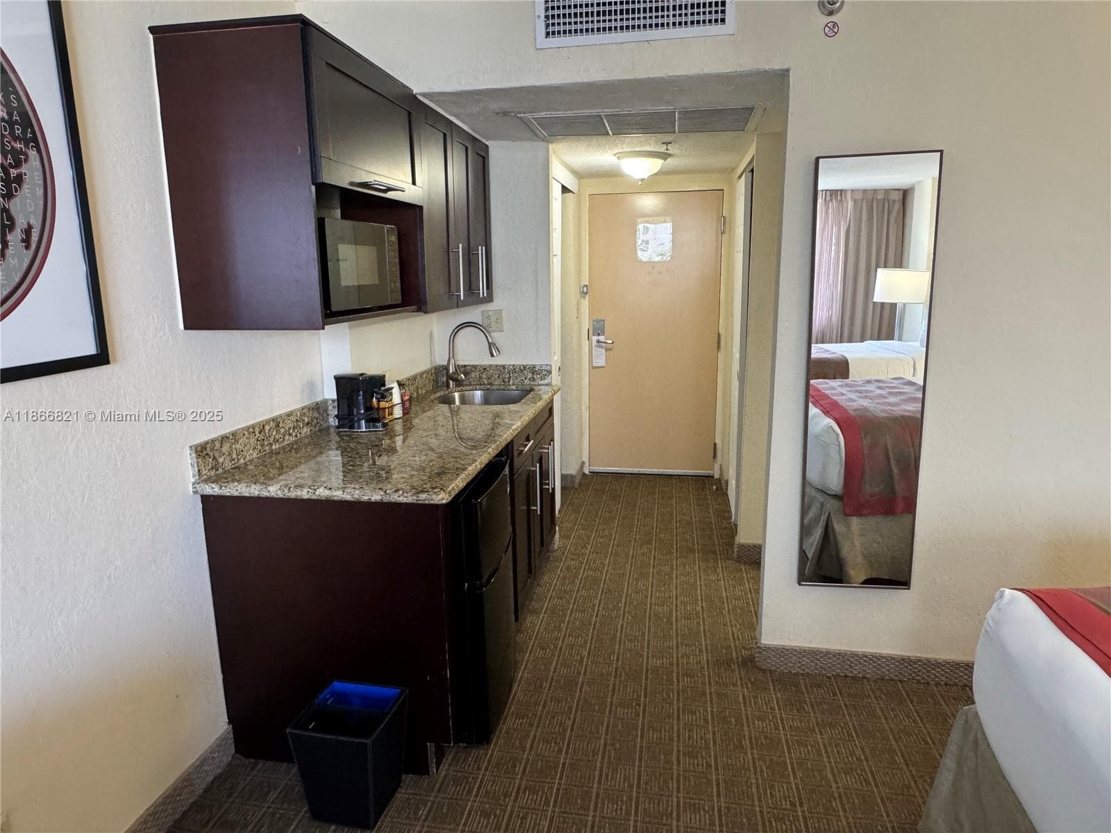 19201 Collins Ave 1108 photo 17