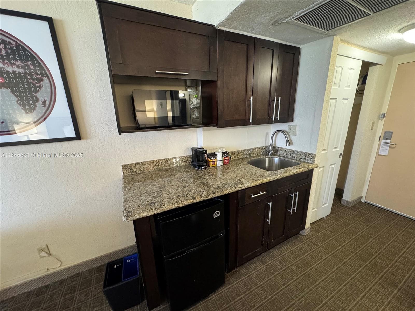 19201 Collins Ave 1108 photo 10