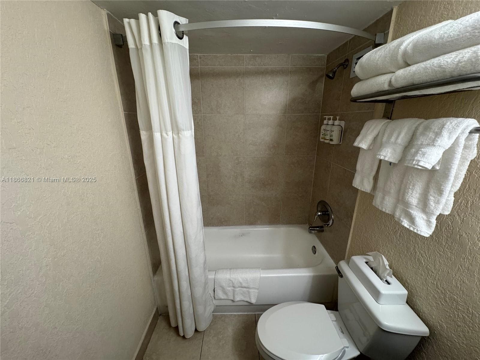 19201 Collins Ave 1108 photo 14