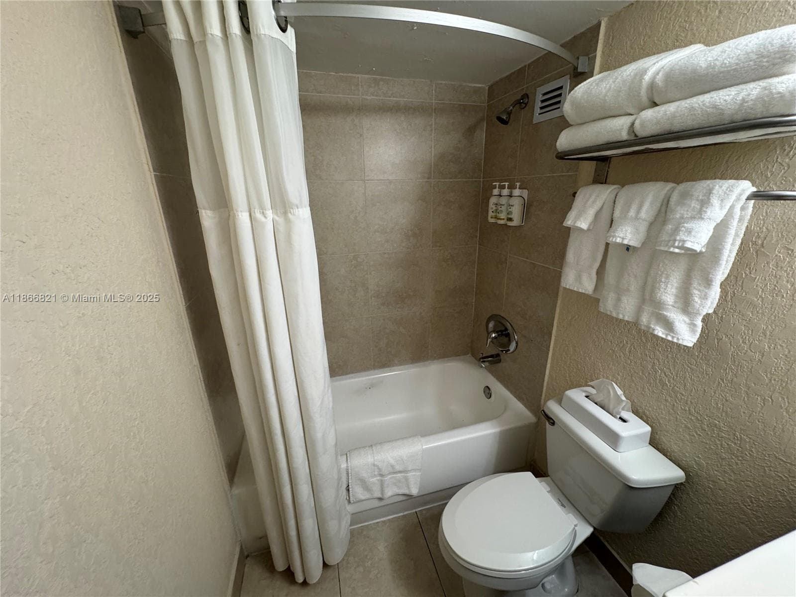 19201 Collins Ave 1108 photo 18