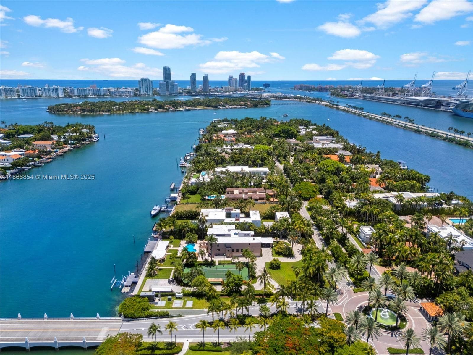 145 Palm Ave photo 10