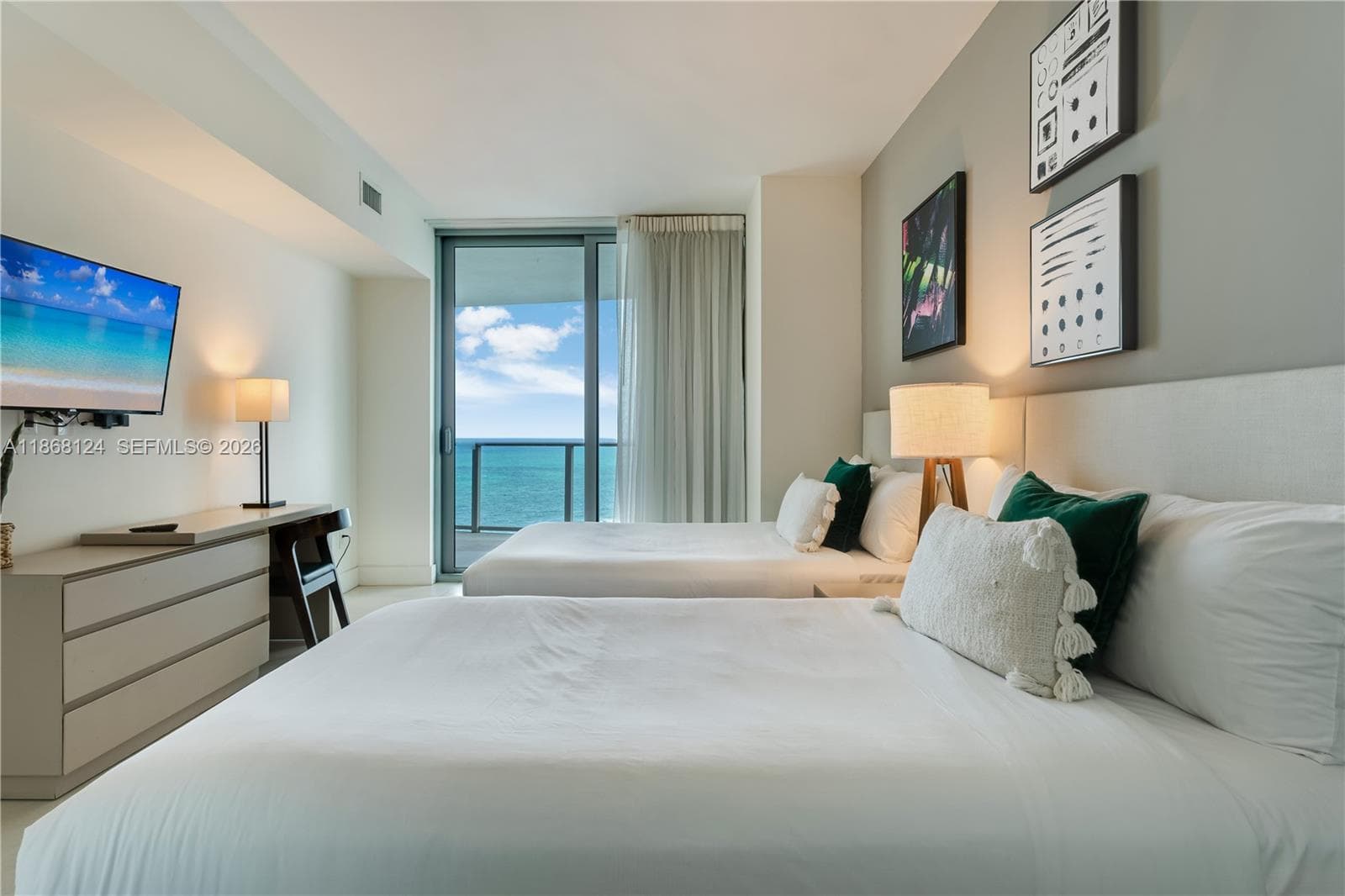 4111 Ocean Dr 1405 photo 20