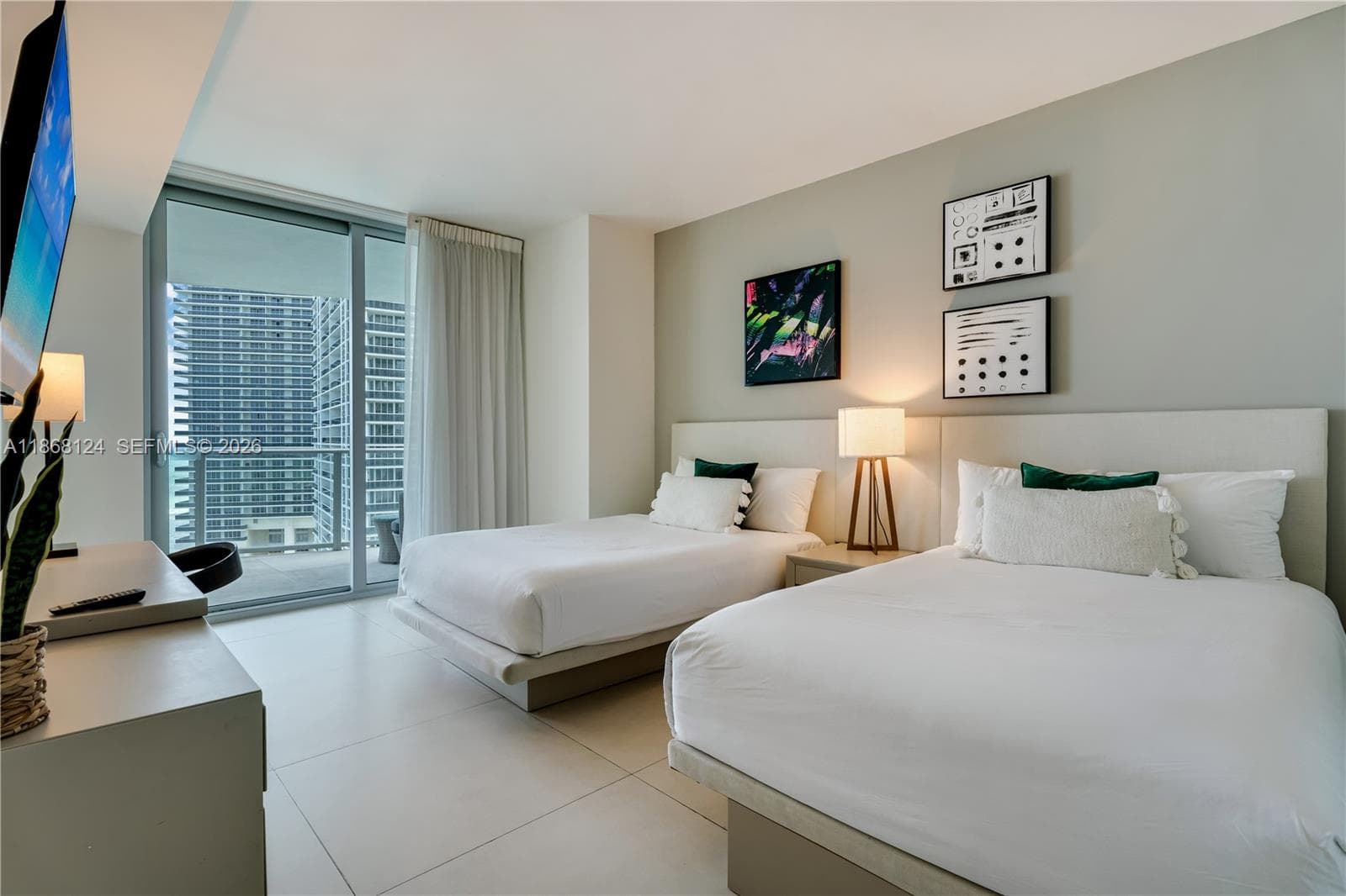 4111 Ocean Dr 1405 photo 19