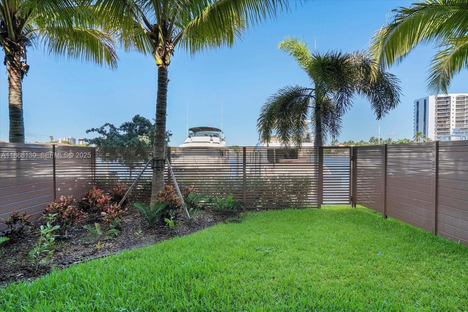 3750 Yacht Club Dr TH3 photo 3