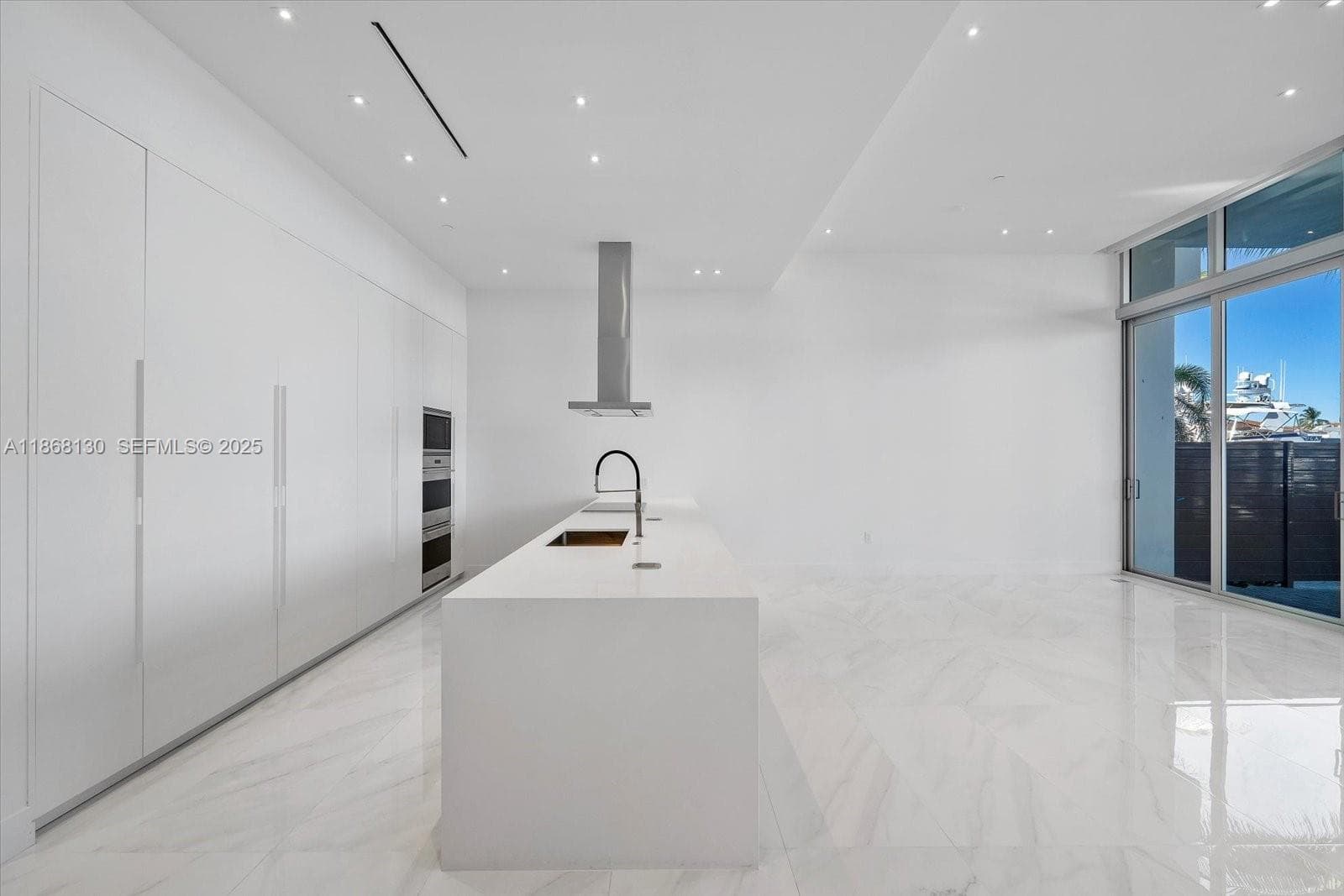 3750 Yacht Club Dr TH3 photo 5