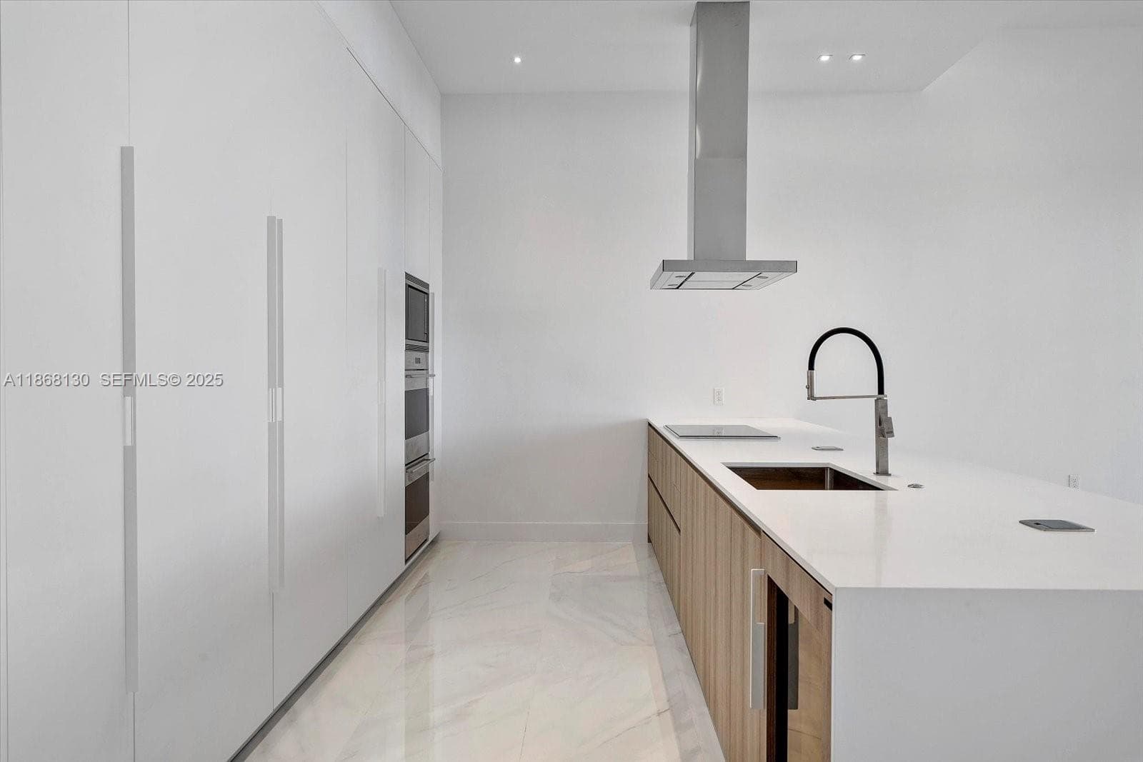 3750 Yacht Club Dr TH3 photo 9