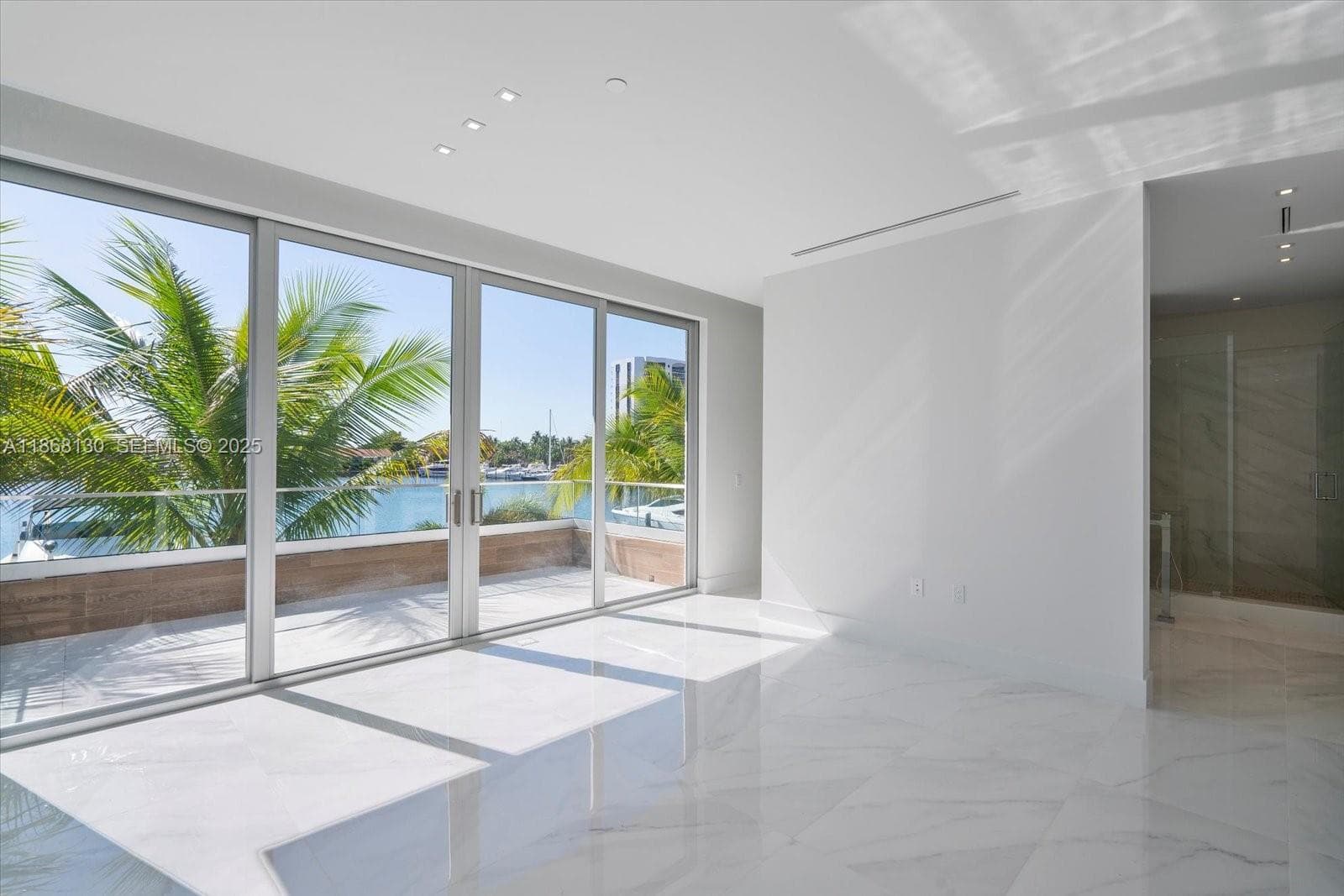 3750 Yacht Club Dr TH3 photo 18