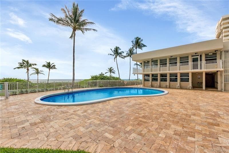 5200 N Ocean Boulevard 1410 photo 3