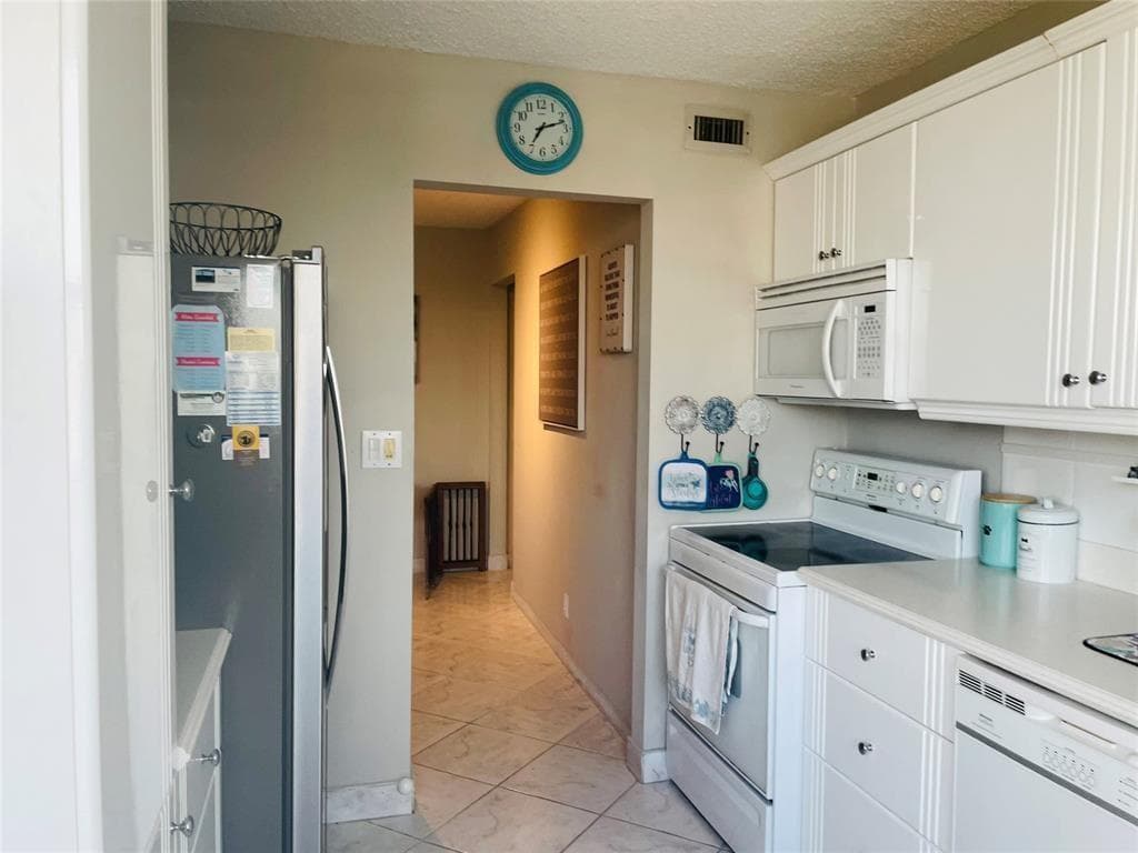 5200 N Ocean Boulevard 1410 photo 8