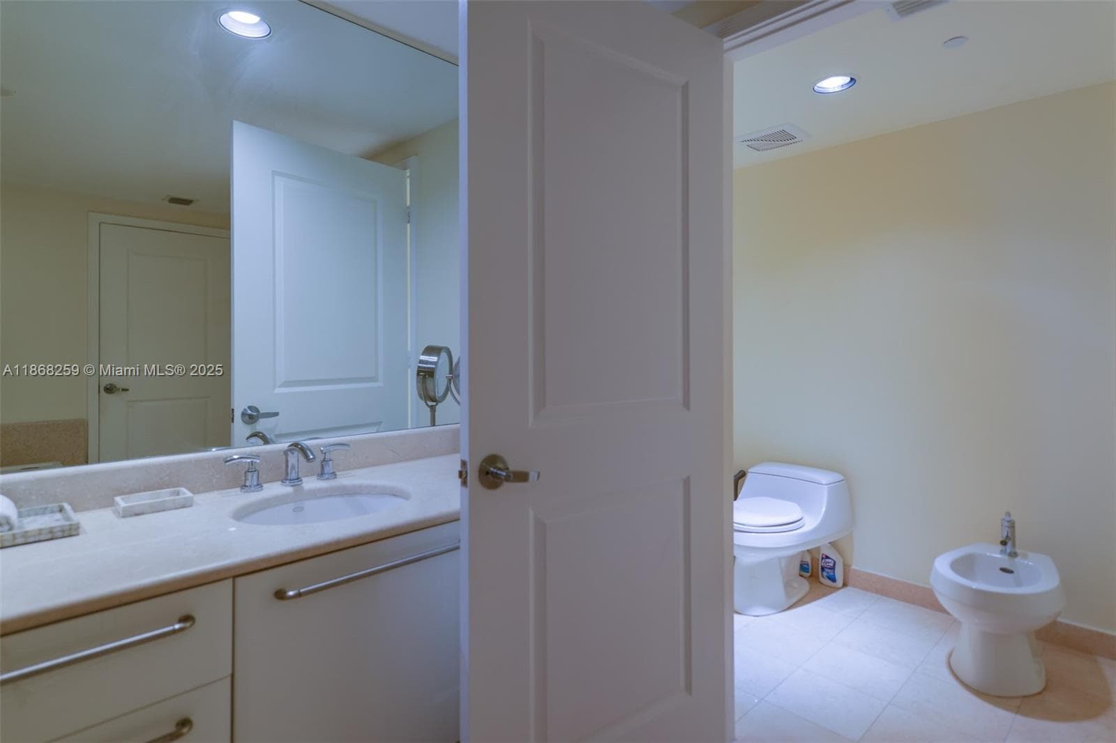 3101 S Ocean Dr 404 photo 22