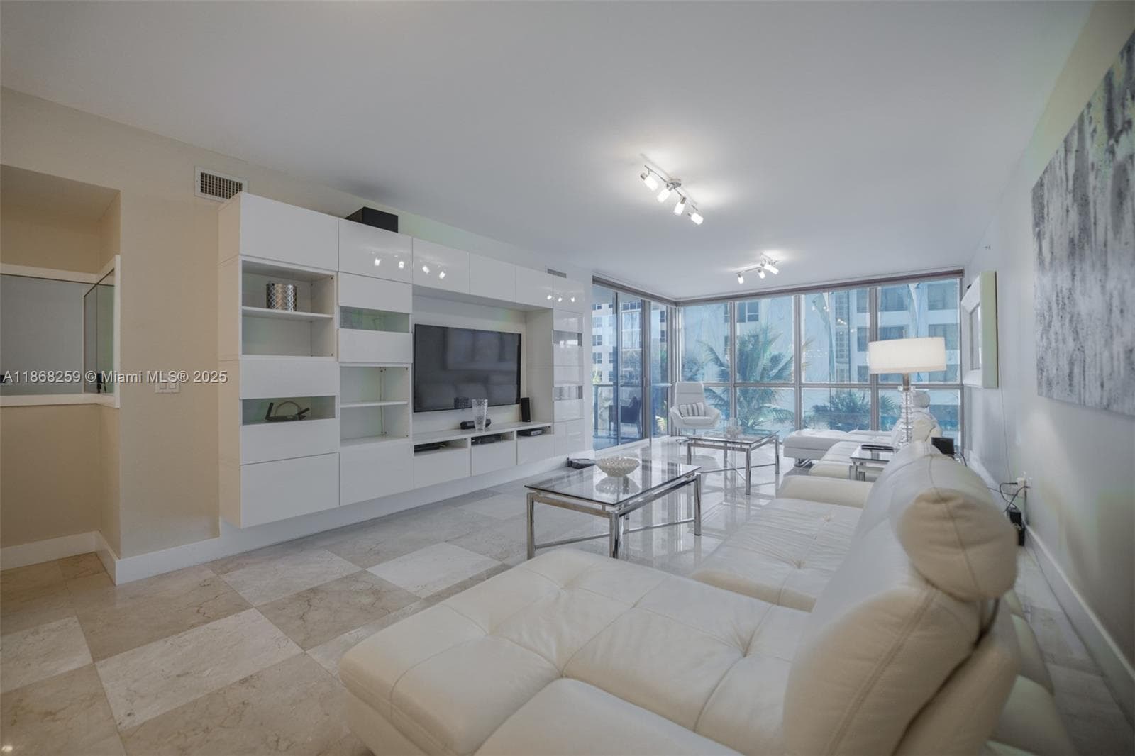 3101 S Ocean Dr 404 photo 3