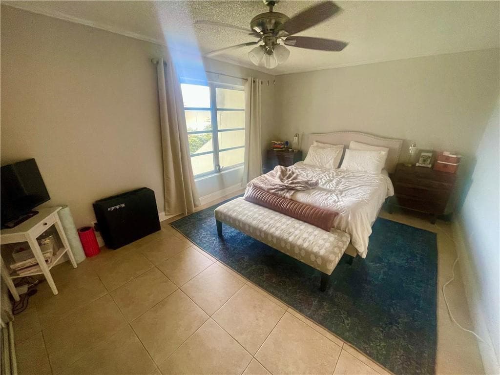 2840 NE 14th Street Causeway 210 photo 6