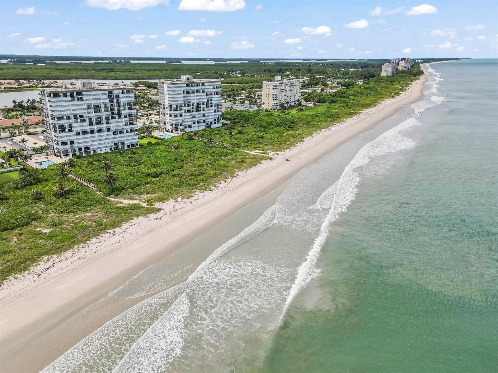 3120 N Highway A1a 201 photo 2