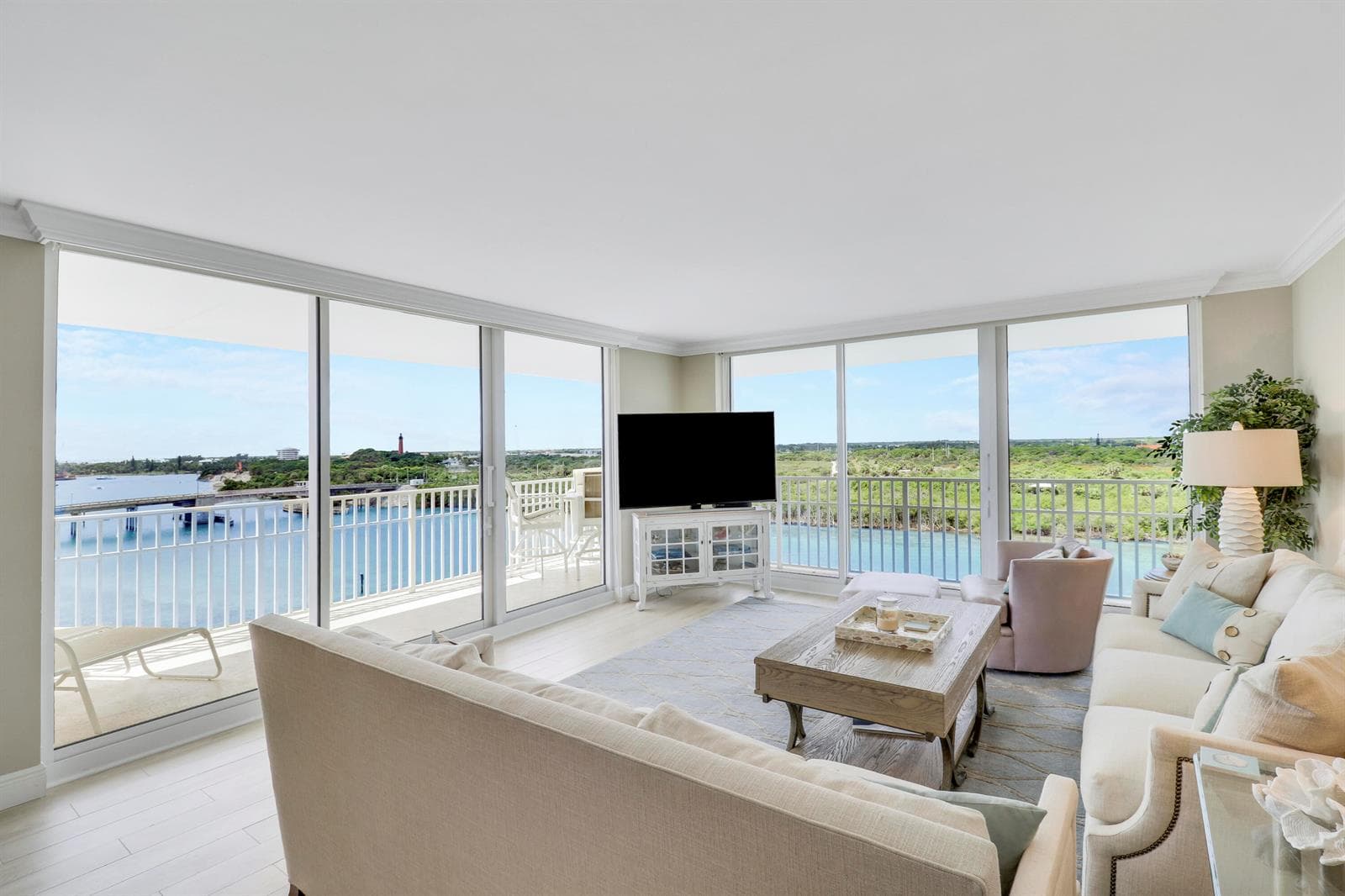 375 Beach Road 803 photo 12