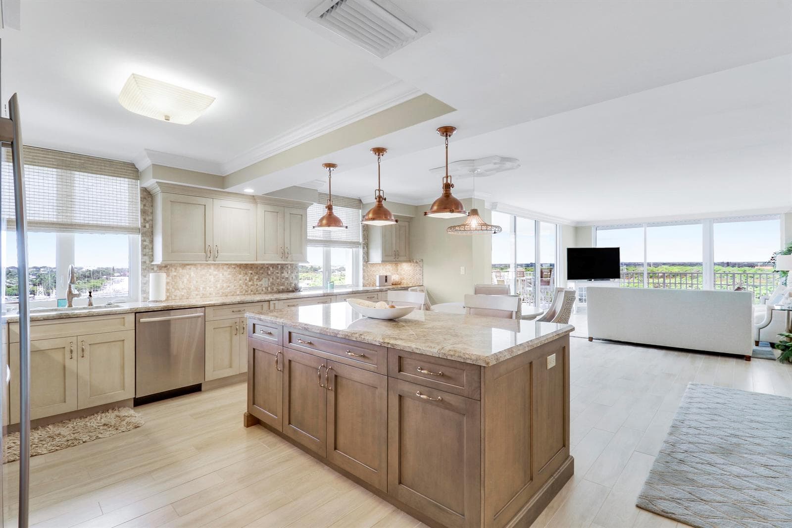 375 Beach Road 803 photo 4
