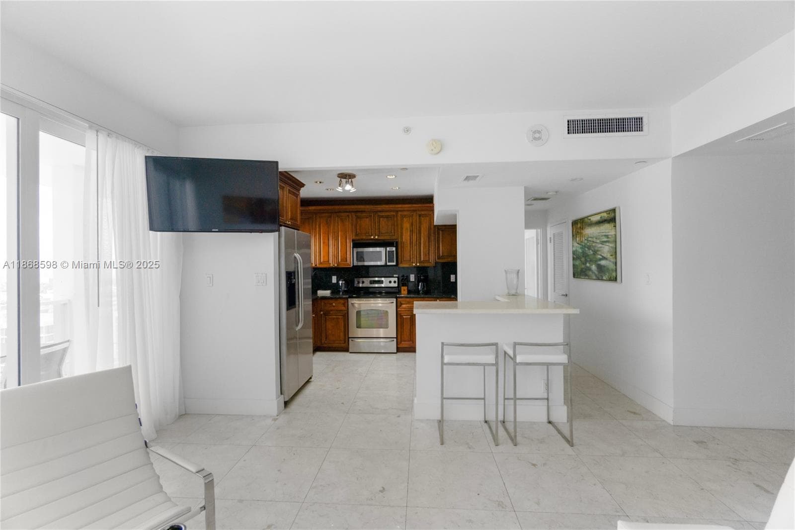 100 Lincoln Rd PH14 photo 10