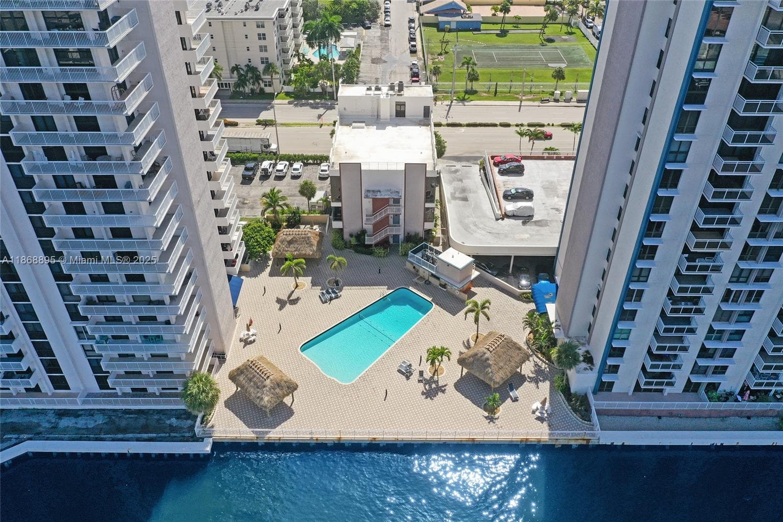 1500 S Ocean Dr 6F photo 5