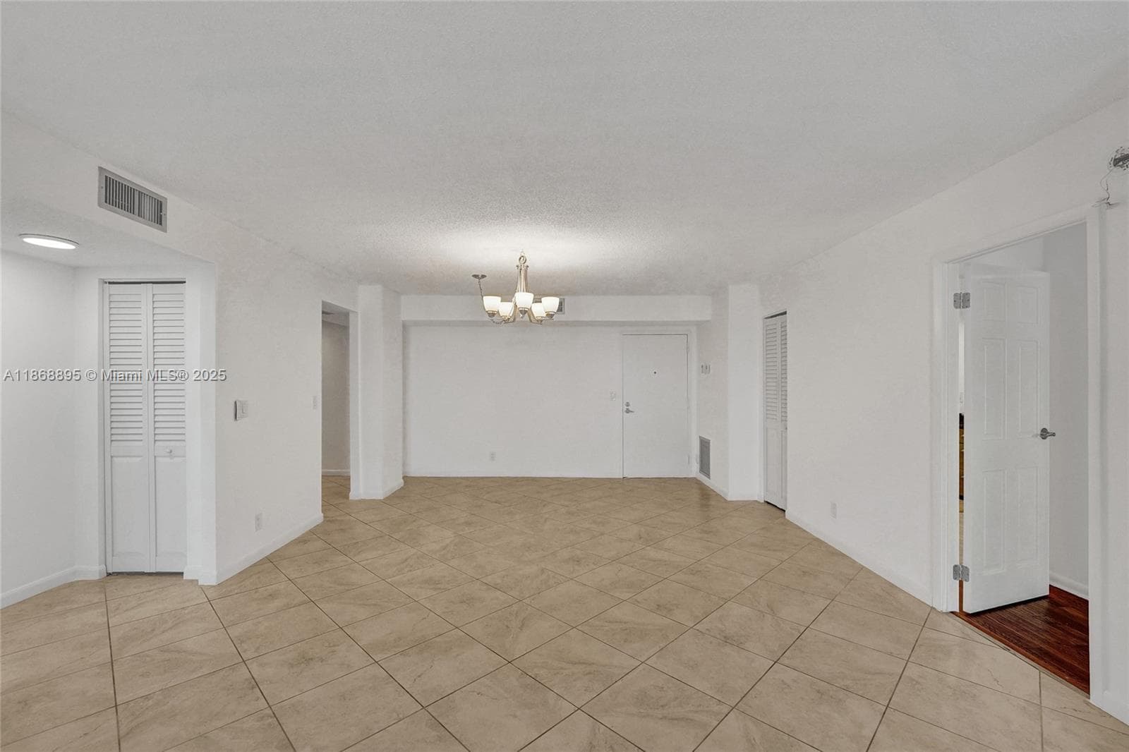 1500 S Ocean Dr 6F photo 9