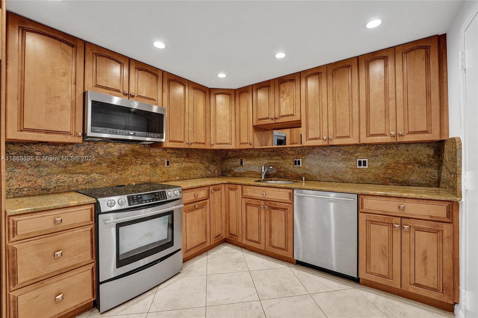 1500 S Ocean Dr 6F photo 11