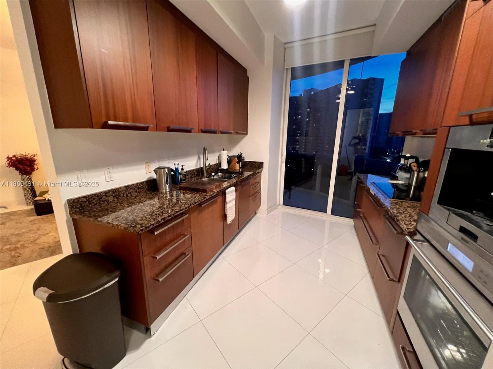15811 Collins Ave 605 photo 12