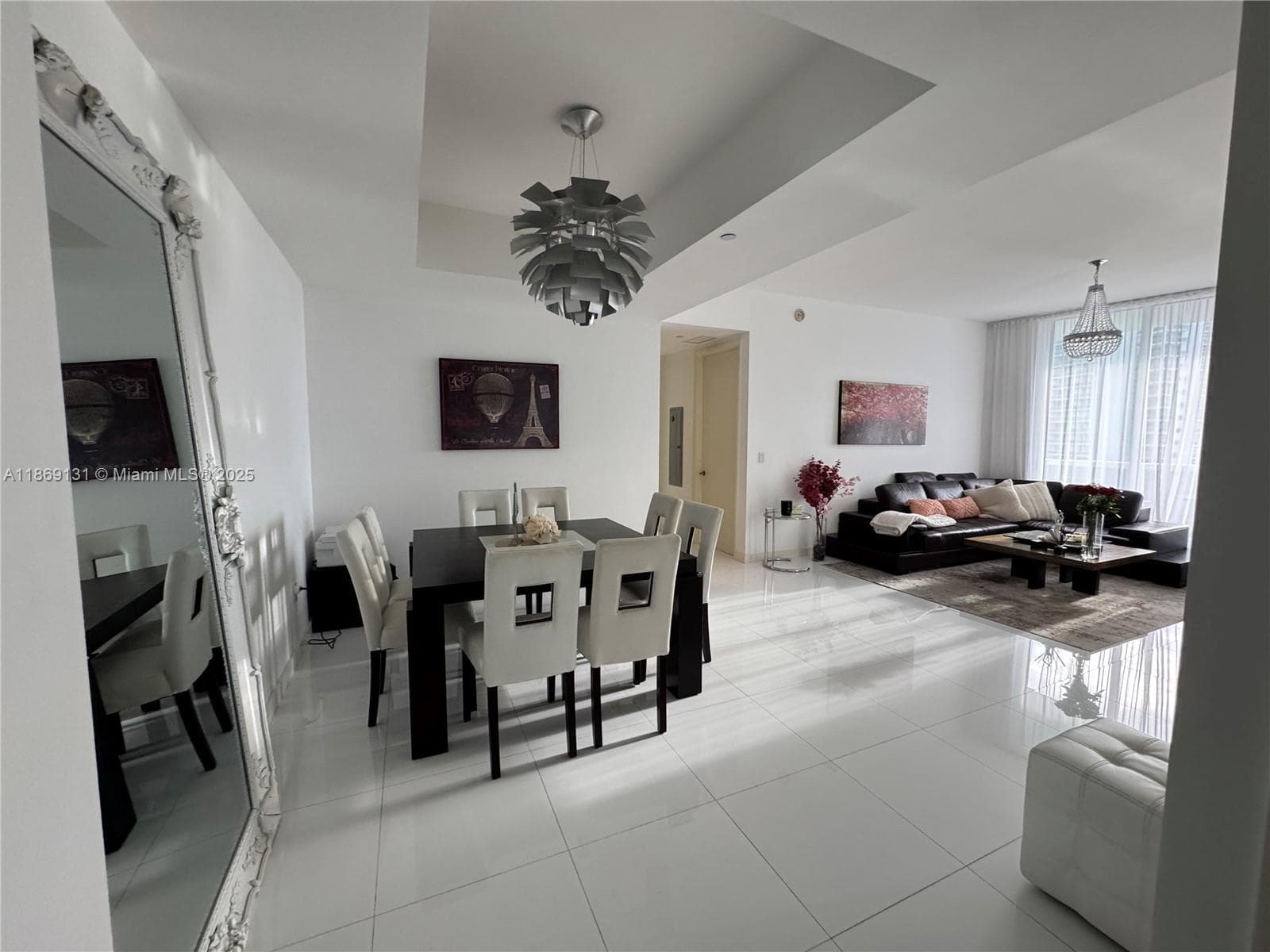 15811 Collins Ave 605 photo 4
