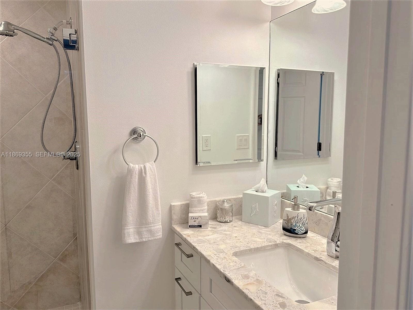 2080 S OCEAN DRIVE PH3 photo 19