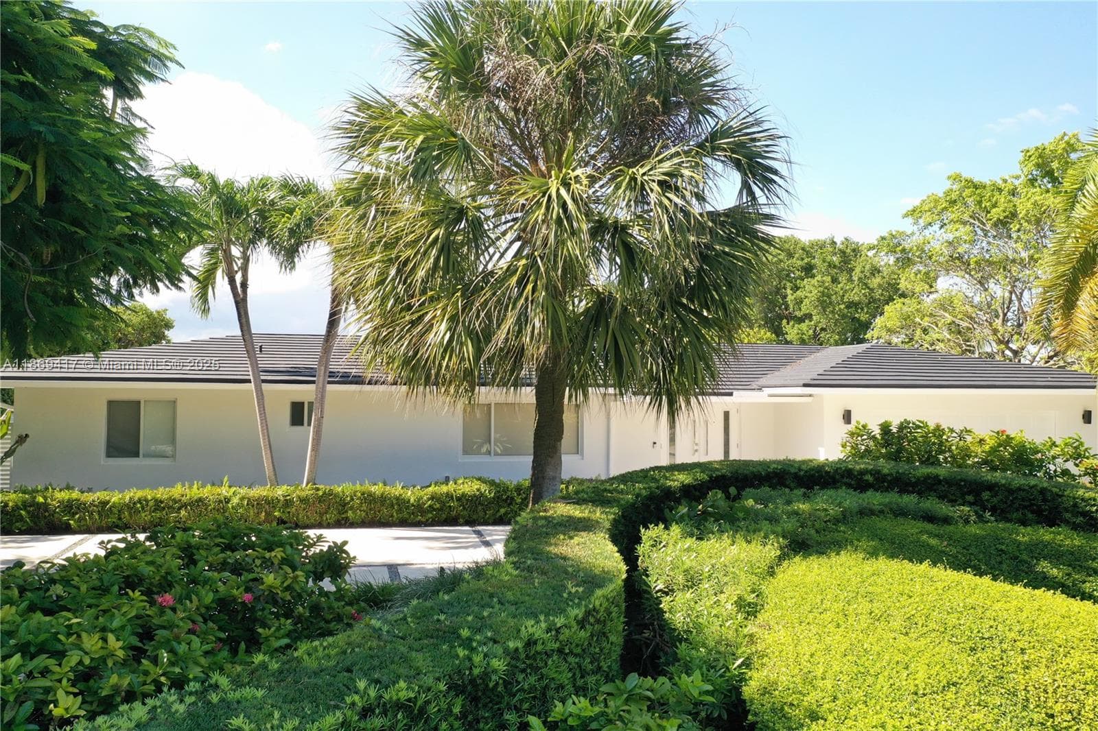 200 Harbor Dr photo 4