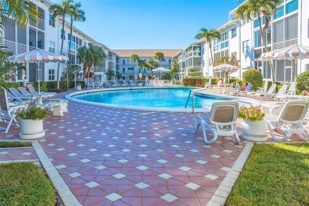1461 S Ocean Boulevard 211 photo 4