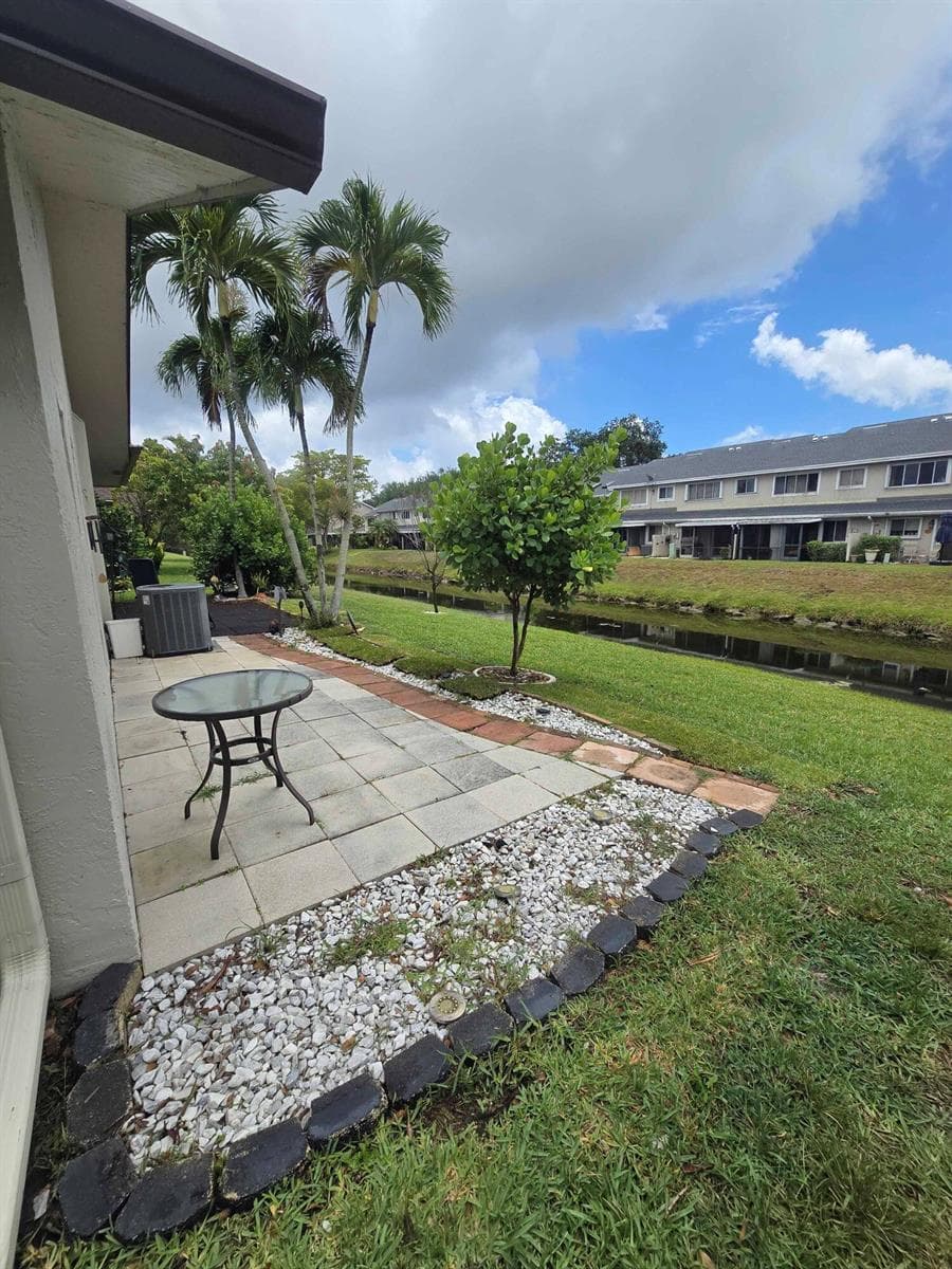 2098 SW 17th Drive photo 25