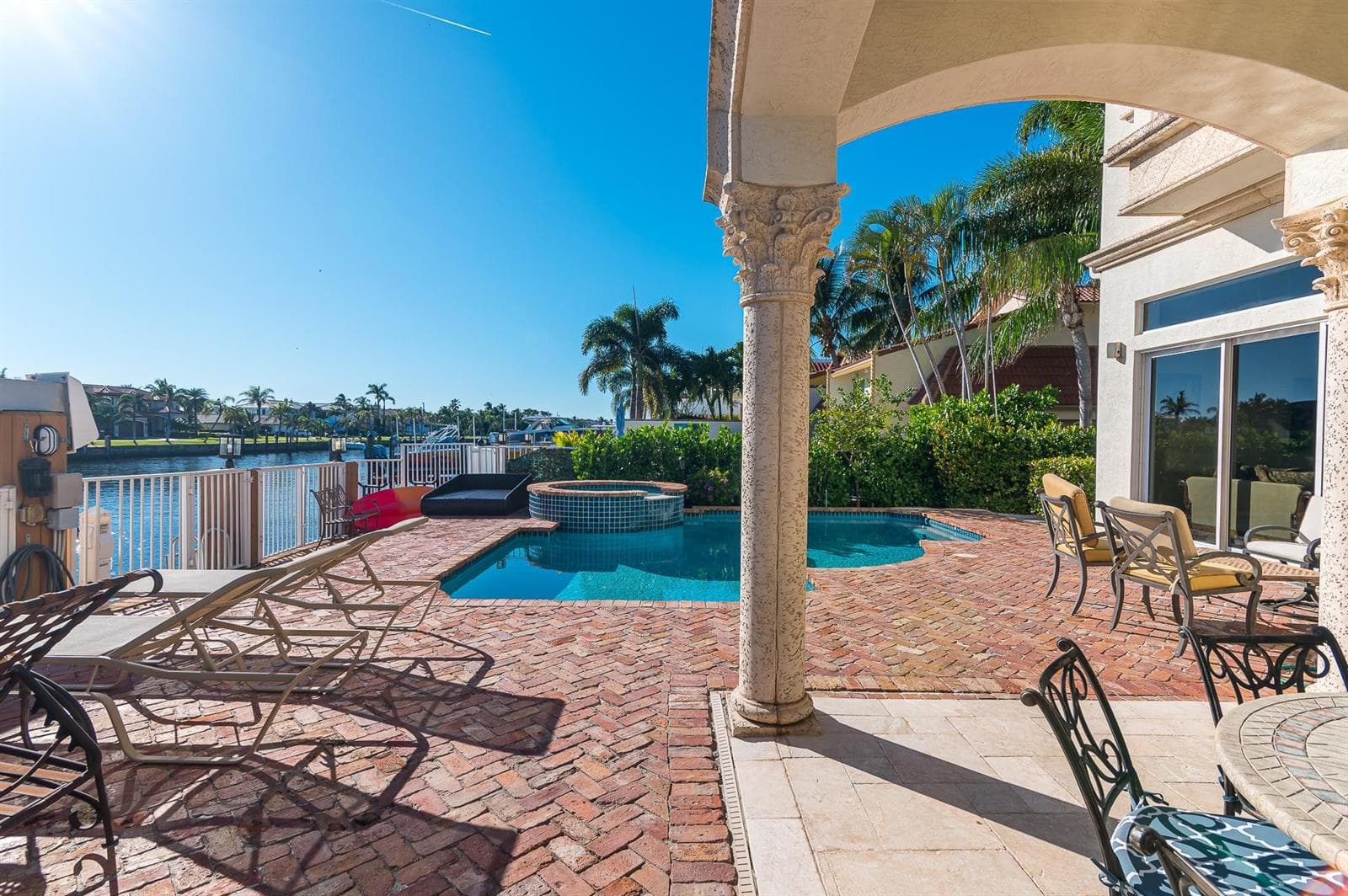 580 Admirals Way photo 23