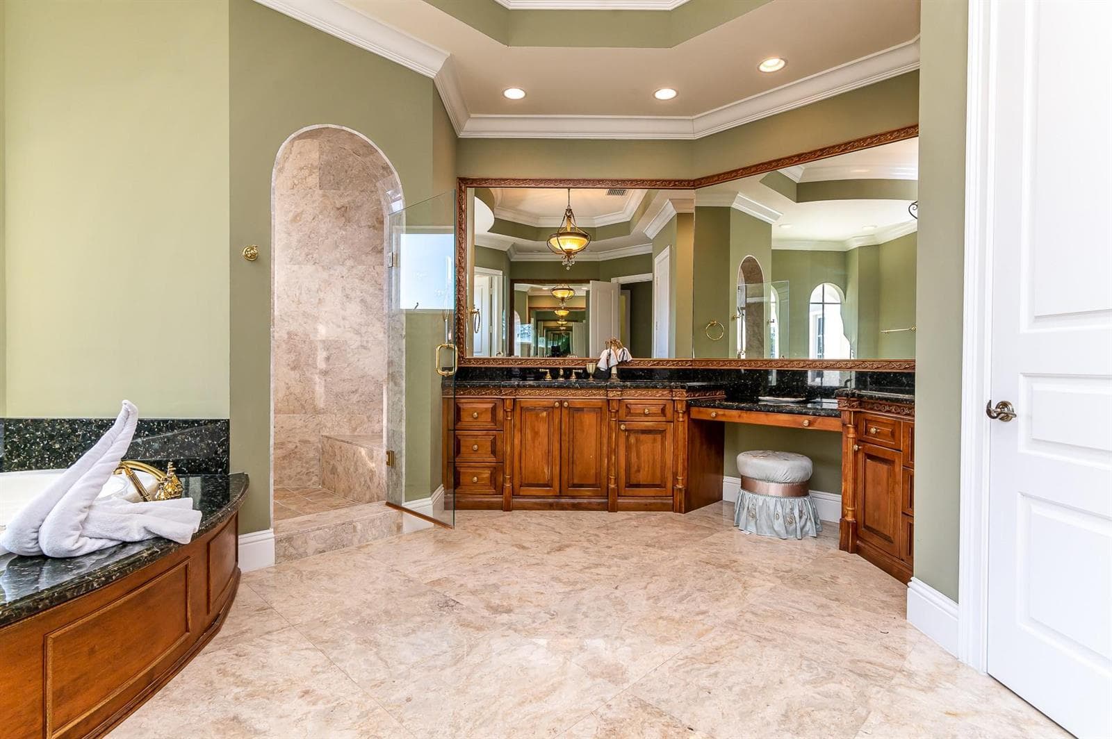 580 Admirals Way photo 13