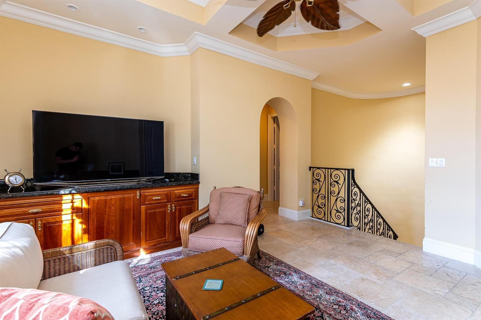 580 Admirals Way photo 9