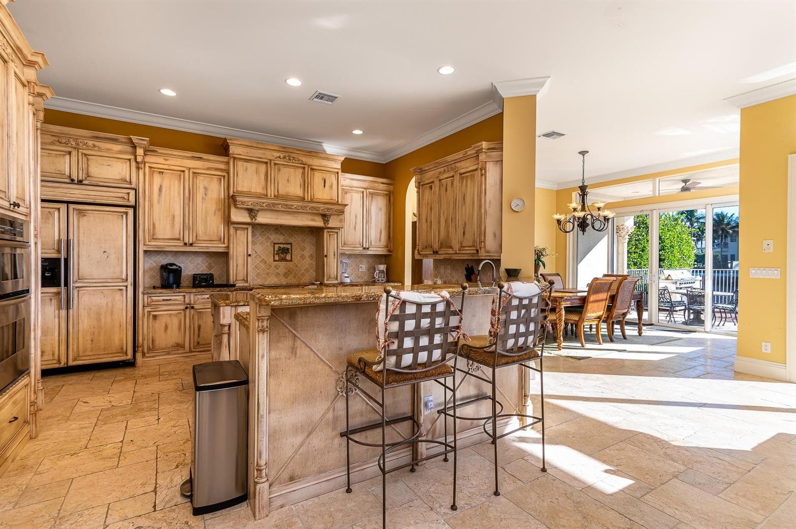 580 Admirals Way photo 4