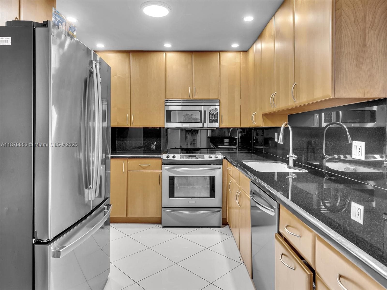1500 S Ocean Dr 3E photo 9