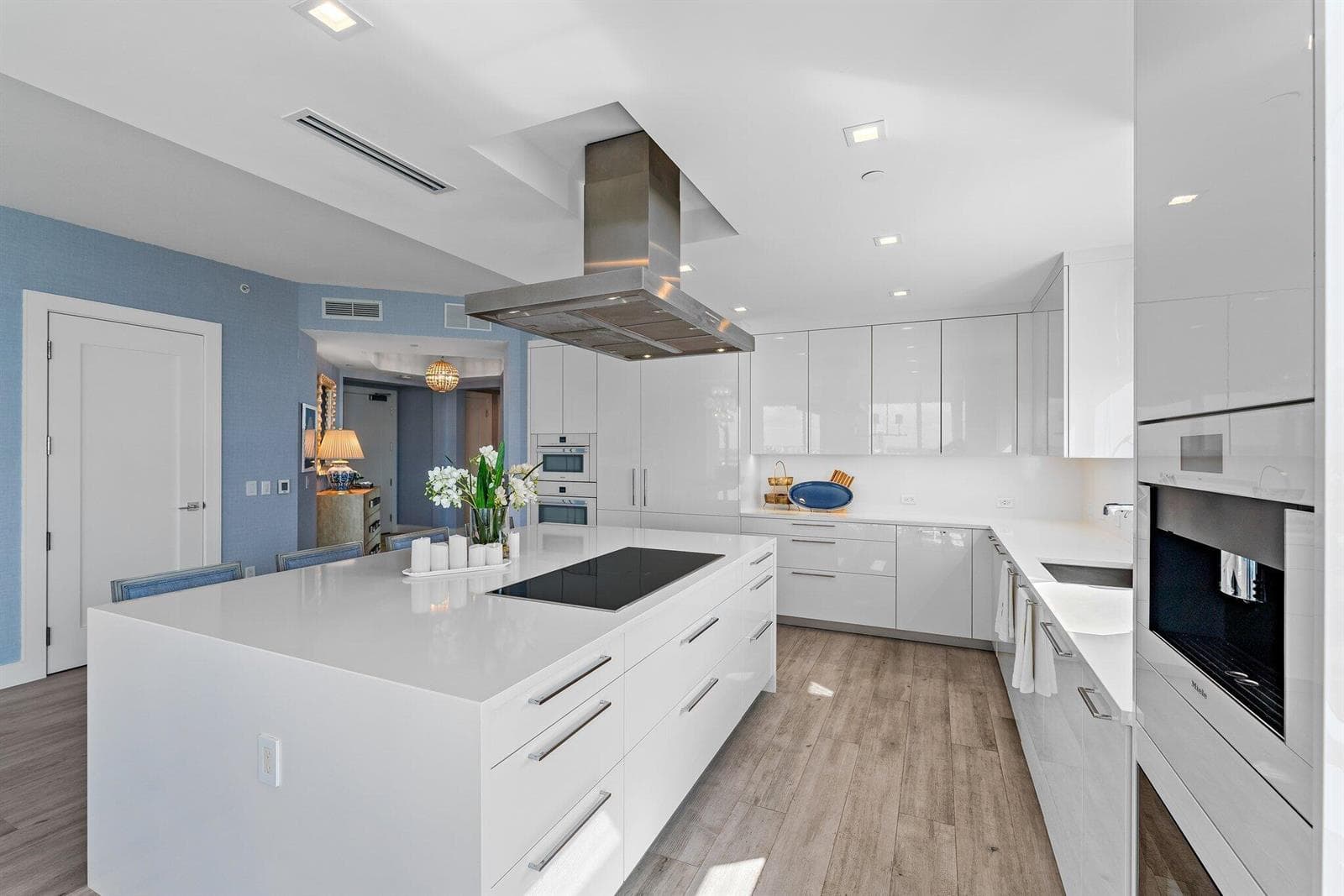 3730 N Ocean Drive 9d photo 8