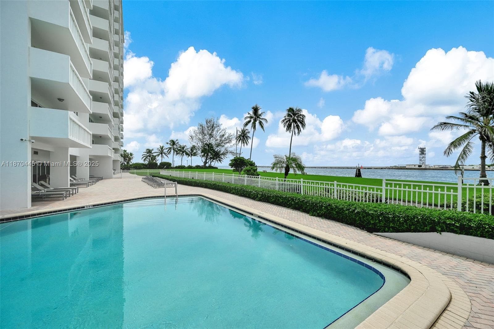 2100 S Ocean Dr 3CD photo 6
