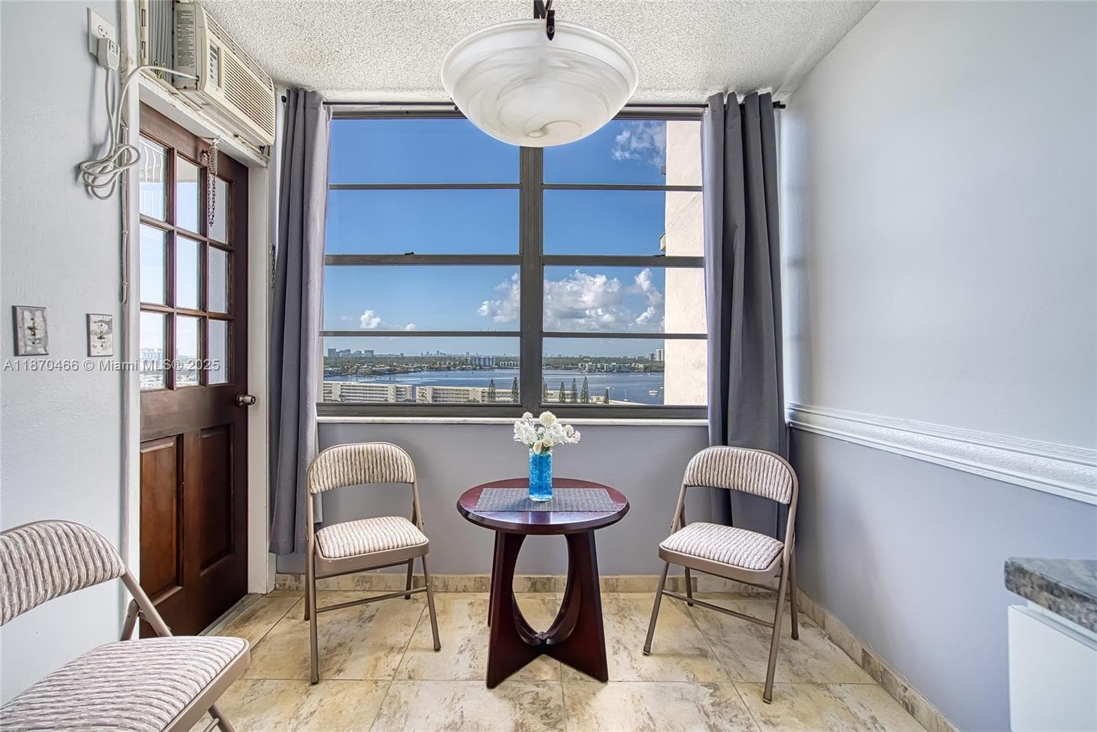 18021 Biscayne Blvd 1604 photo 12