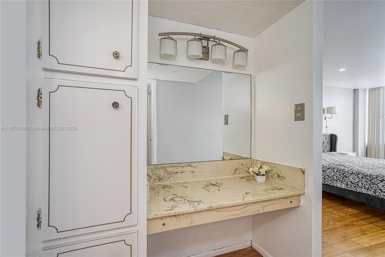 18021 Biscayne Blvd 1604 photo 24