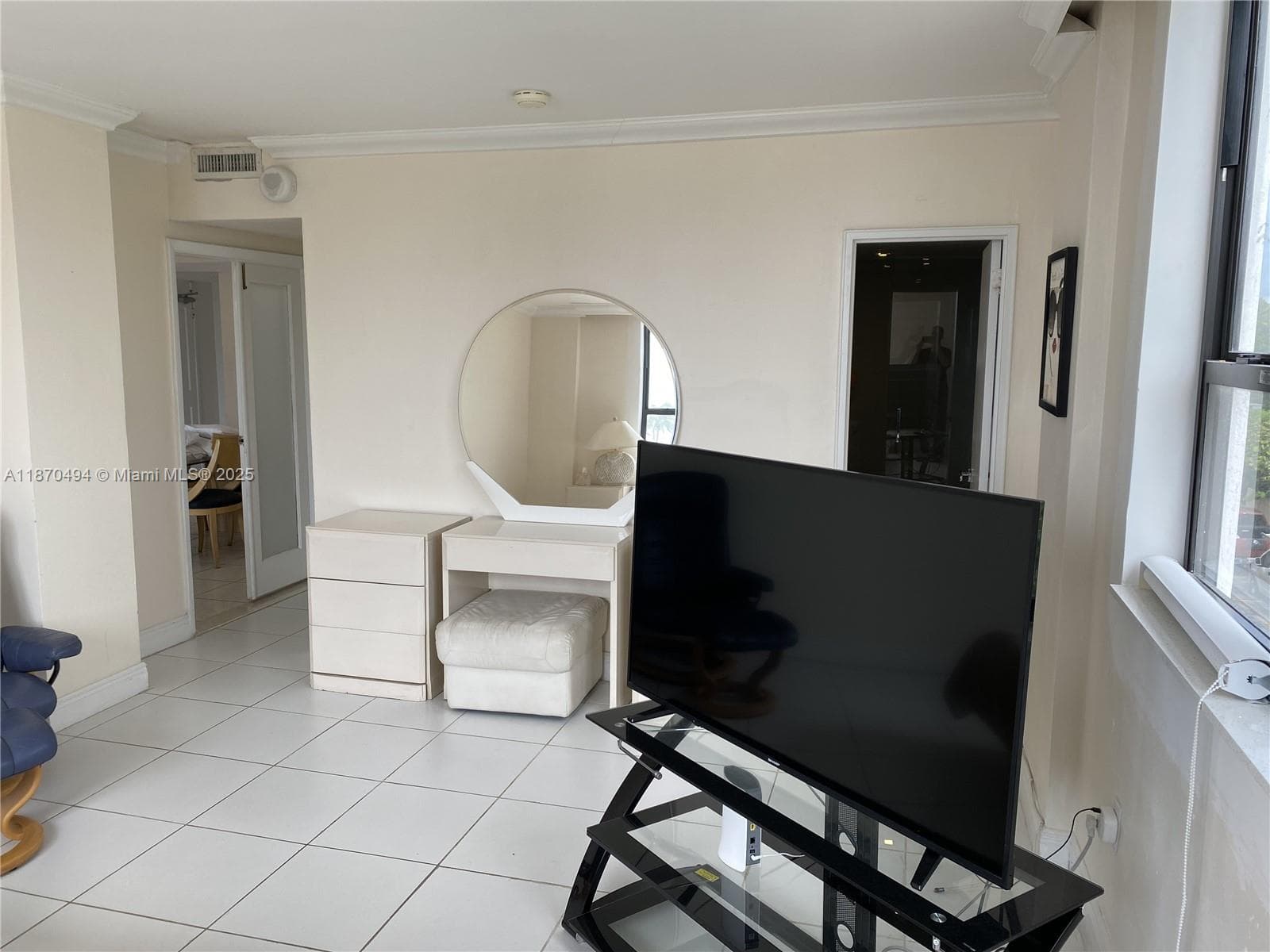 10185 Collins Ave 319 photo 12