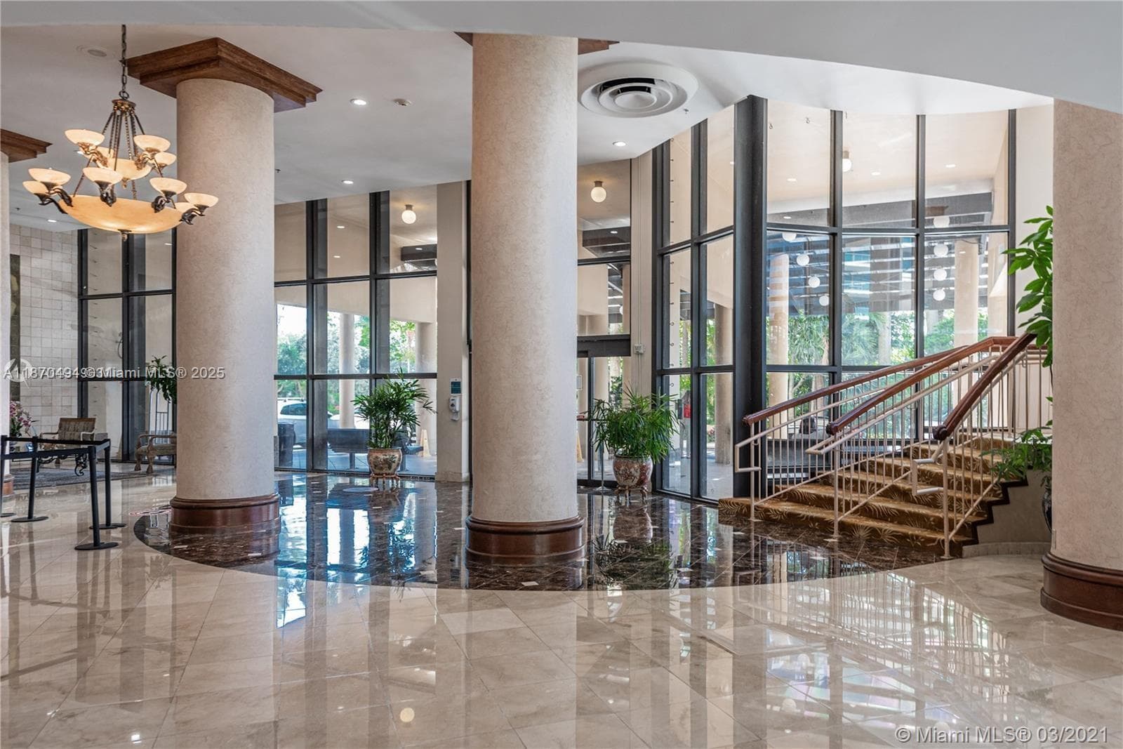 10185 Collins Ave 319 photo 3