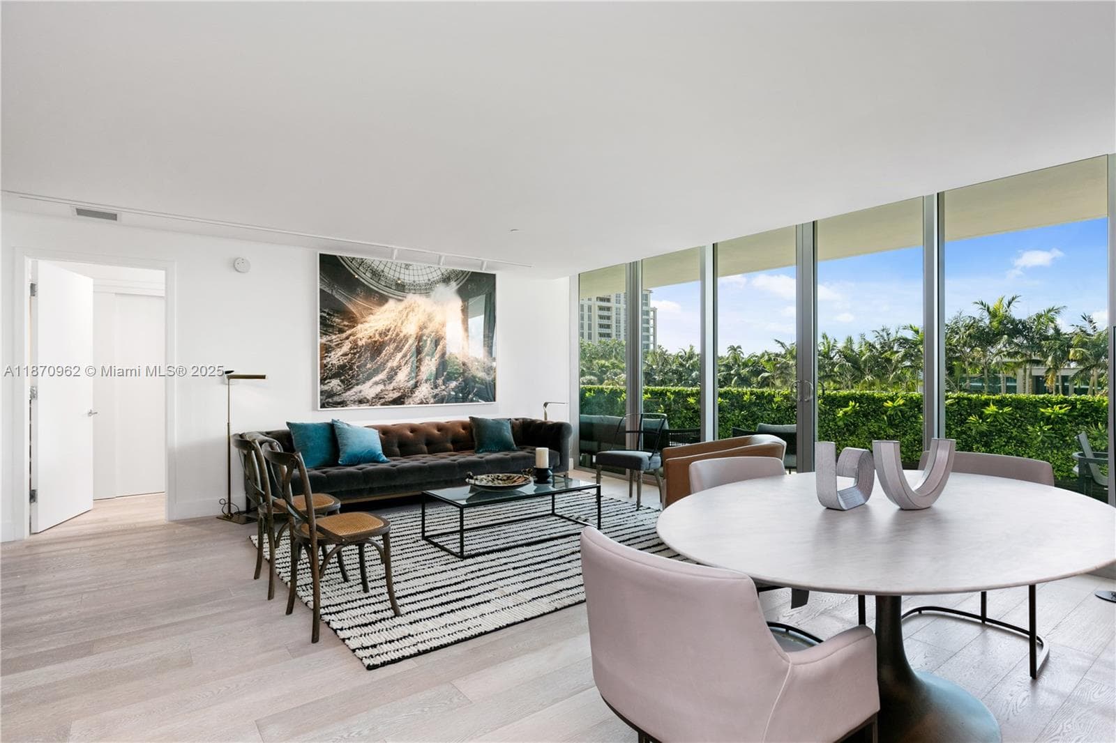 360 Ocean Dr 305S photo 9