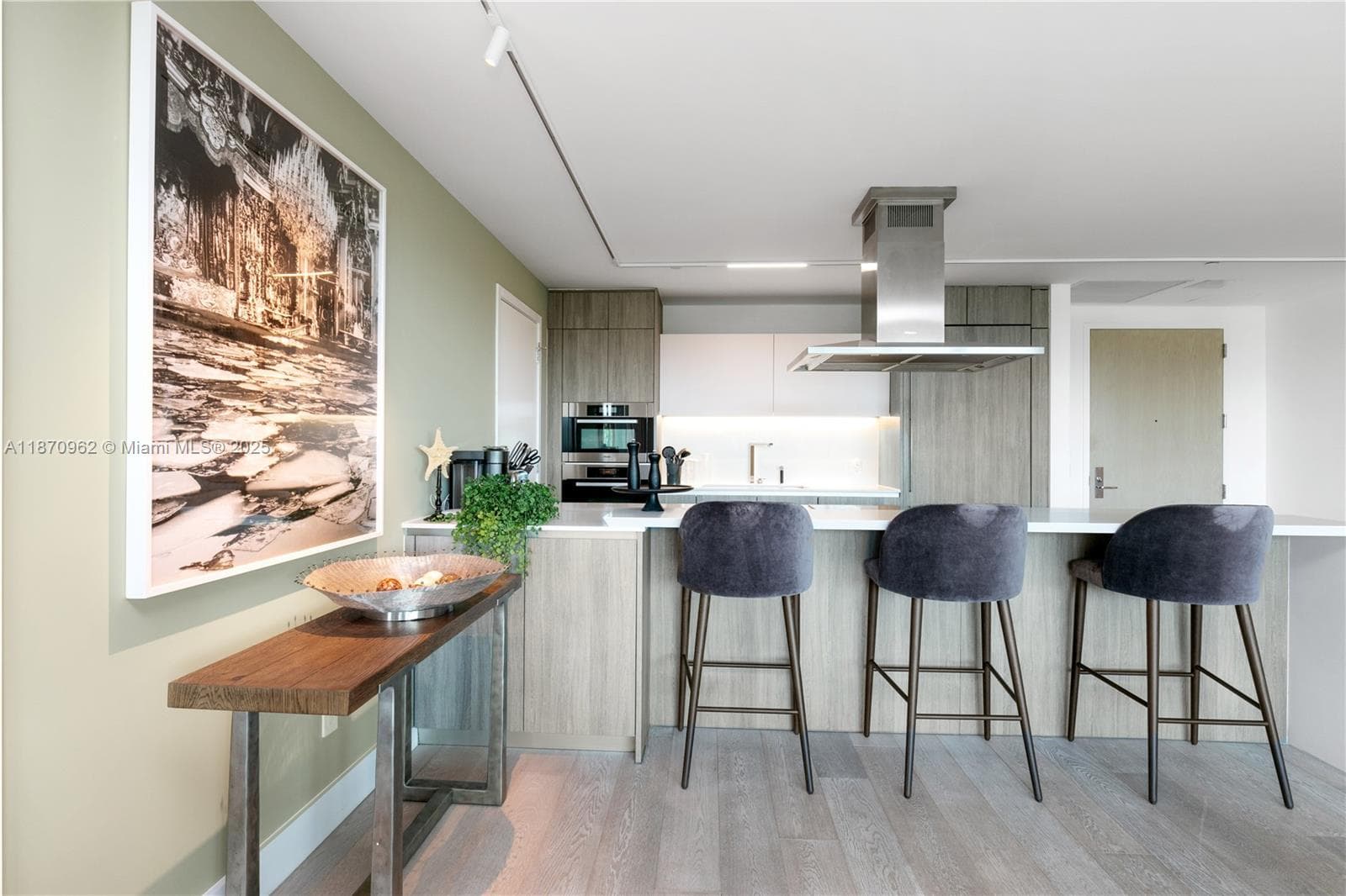 360 Ocean Dr 305S photo 15