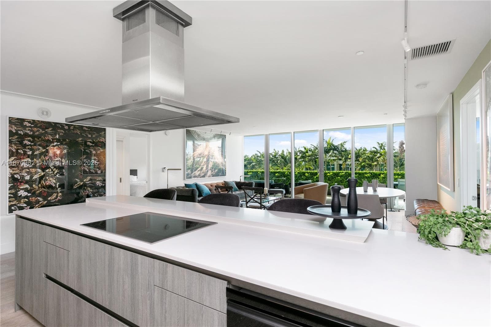 360 Ocean Dr 305S photo 11
