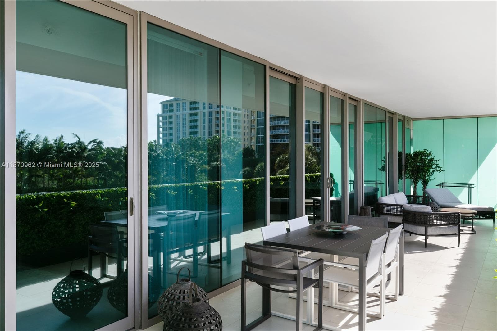 360 Ocean Dr 305S photo 4