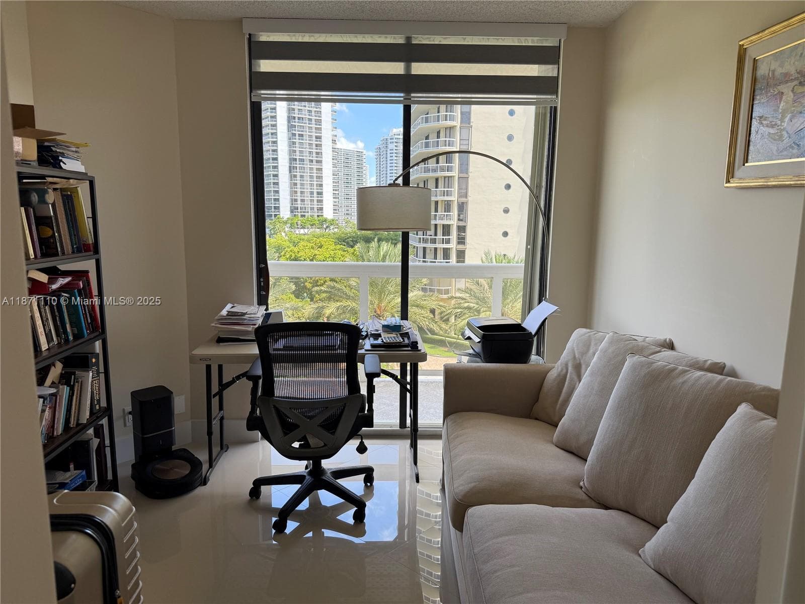 20185 E Country Club Dr 510 photo 15