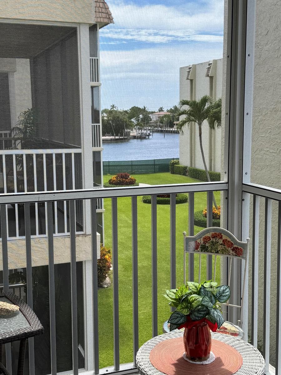 650 Snug Harbor Drive G310 photo 5