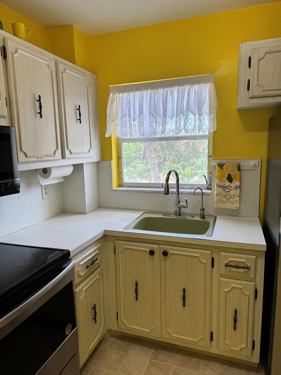 650 Snug Harbor Drive G310 photo 15